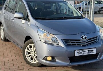 Toyota Verso 220.000 km 5.380 &euro; Selm 59379