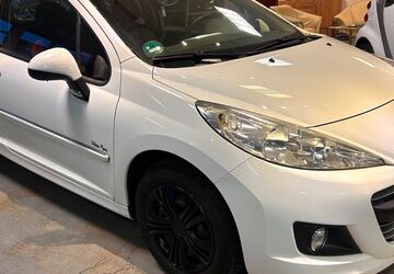 Peugeot 207 123.000 km 3.999 &euro; Bochum 44791