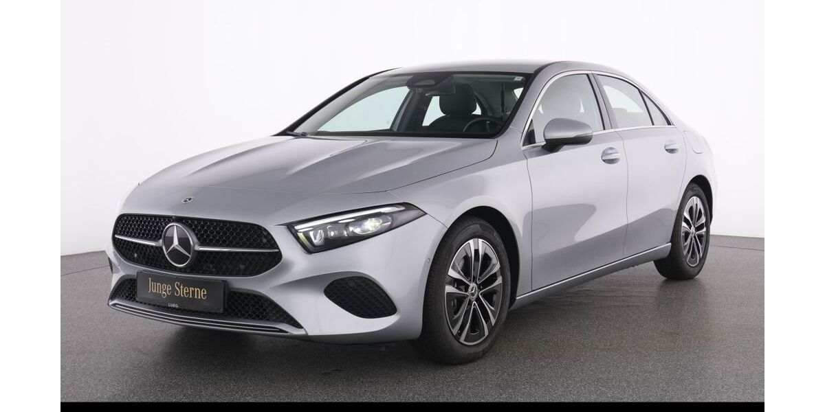 Mercedes-Benz A 180 2.496 km 31.985 &euro; Essen 45309
