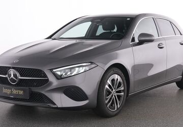 Mercedes-Benz A 180 9.997 km 28.995 &euro; Essen 45309