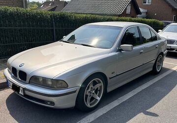 BMW 520 266.512 km 4.750 &euro; Unna 59427