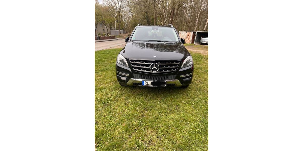 Mercedes-Benz ML 350 330.000 km 13.500 &euro; Datteln 45711