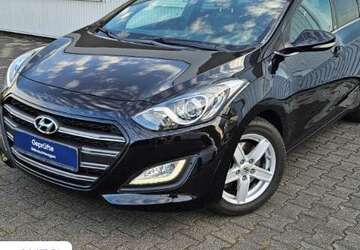 Hyundai i30 79.000 km 12.990 &euro; Hattingen 45525