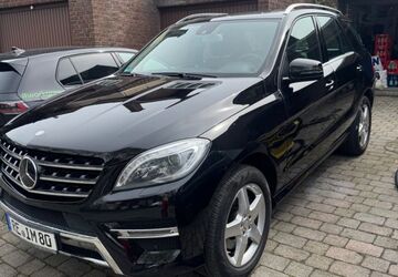 Mercedes-Benz ML 350 285.000 km 15.000 &euro; Waltrop 45731