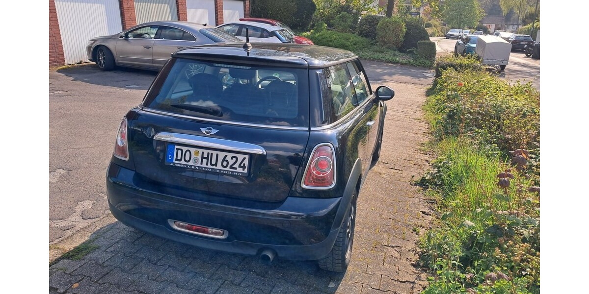 Mini Cooper 141.000 km 2.700 &euro; Dortmund 44135