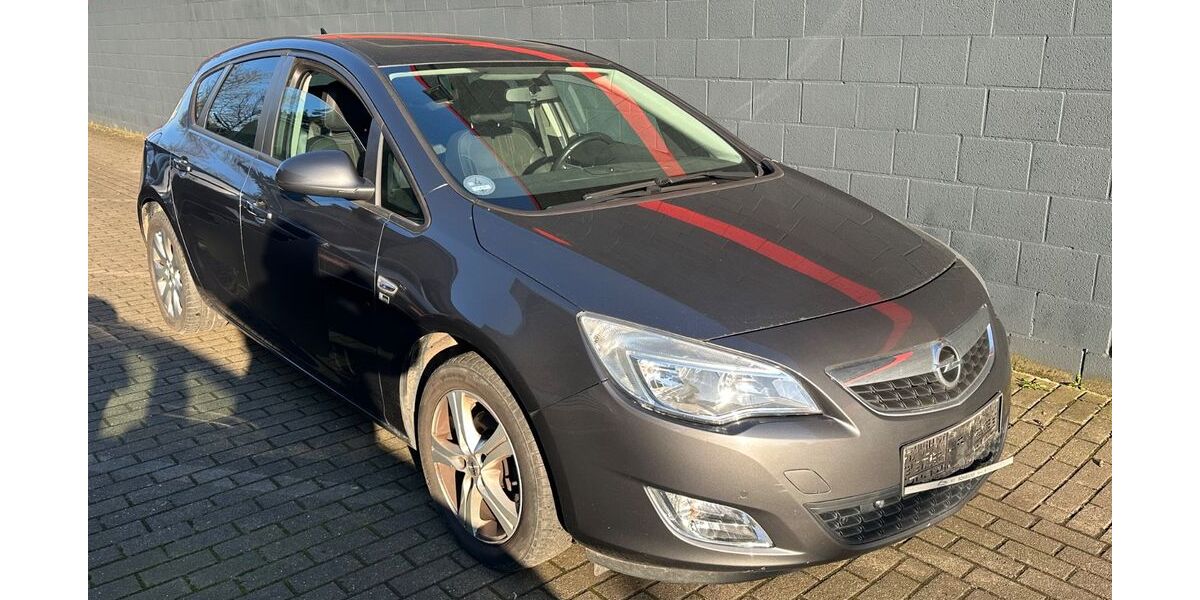 Opel Astra 180.000 km 2.999 &euro; Schwerte 58239