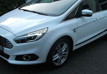 Ford S-Max 171.400 km 9.250 &euro; Recklinghausen OT Stadtmitte 45657