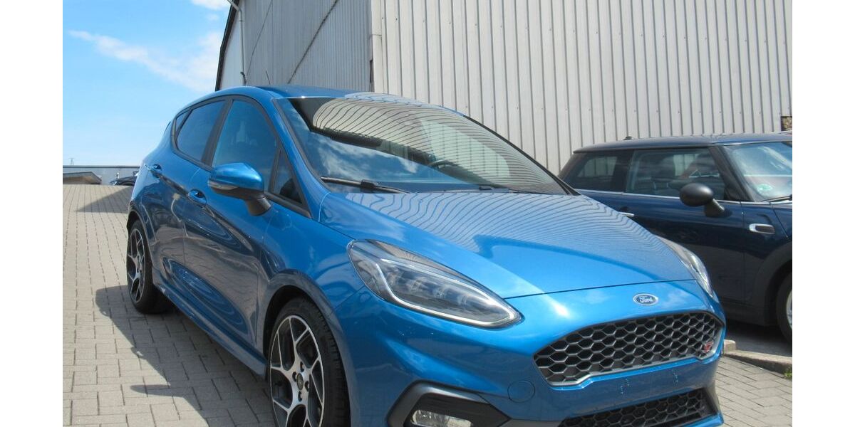 Ford Fiesta 101.861 km 13.490 &euro; Herne 44653