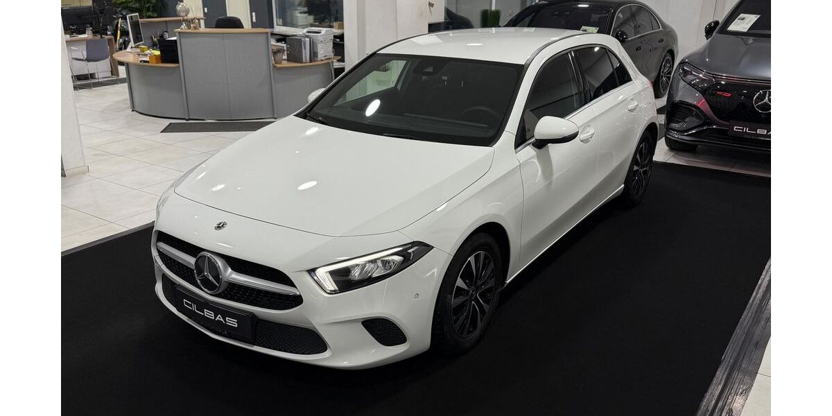 Mercedes-Benz A 180 71.885 km 22.900 &euro; Gelsenkirchen 45891