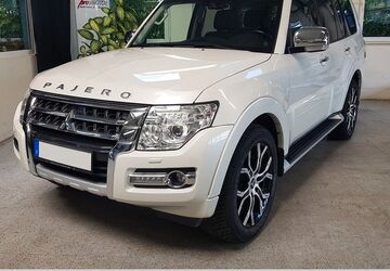 Mitsubishi Pajero 61.000 km 43.900 &euro; Hagen 58135