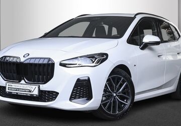 BMW 220 Active Tourer 24.702 km 37.440 &euro; Gelsenkirchen 45897