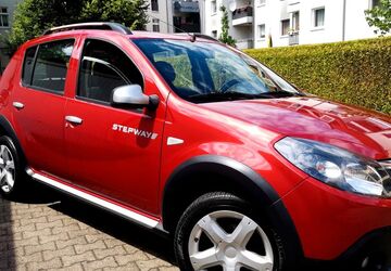 Dacia Sandero 79.000 km 4.390 &euro; Essen 45307