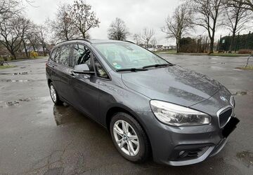 VW Touran 127.000 km 14.990 &euro; Lünen 44534