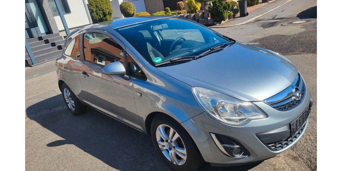 Opel Corsa 179.000 km 2.650 &euro; Essen 45141