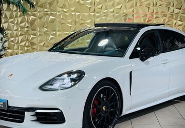 Porsche Panamera 81.000 km 61.999 &euro; Essen 45326