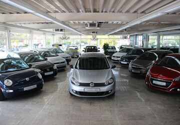 VW Golf 175.000 km 8.490 &euro; Essen 45356