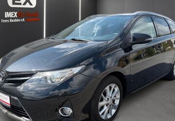 Toyota Auris 119.000 km 9.450 &euro; Marl 45772