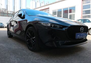 Mazda 3 2.712 km 22.690 &euro; Essen 45355