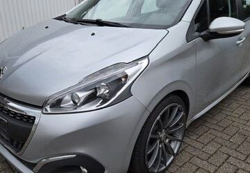 Peugeot 208 115.000 km 6.600 &euro; Castrop-Rauxel 44581